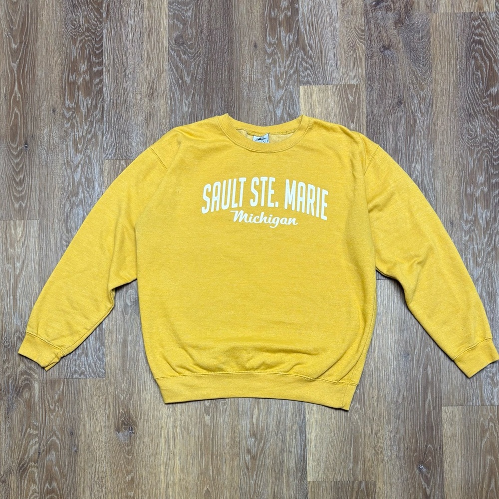 Sault Ste. Marie Michigan Yellow Crewneck Sweatshirt
